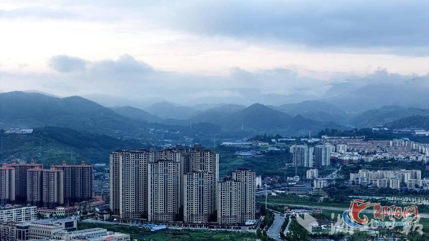 郧阳：雨后初霁风光美
