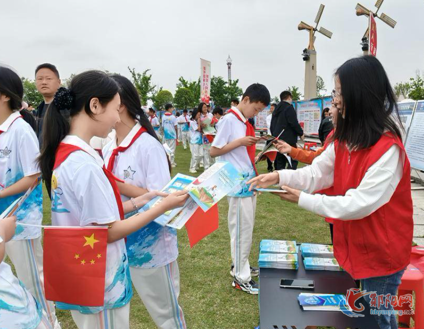 市生态环境局郧阳分局：地球日阅读+法治“童”行