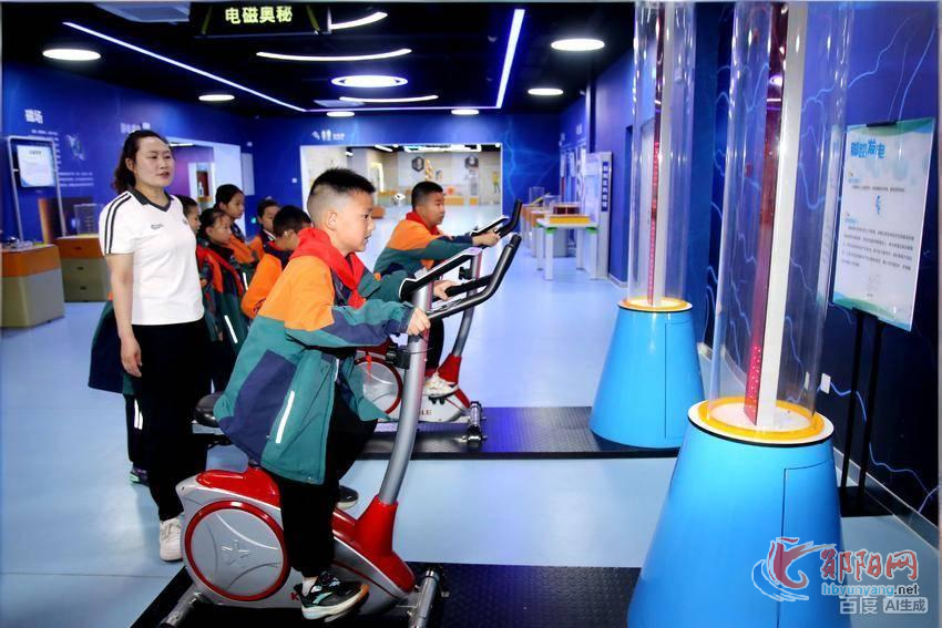 郧阳区：学习科技知识 感受科技魅力