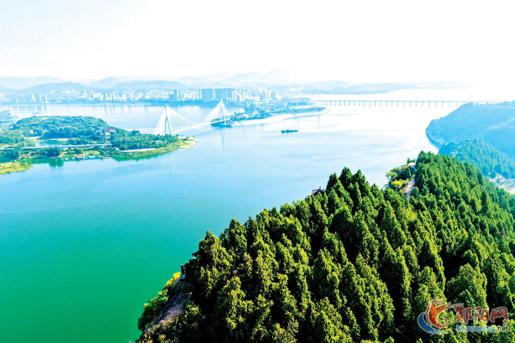 郧阳区：山环水拥 城景相融