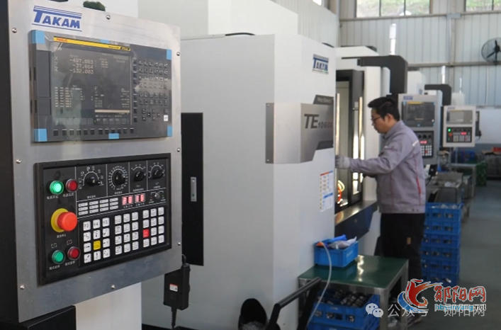 【奋力建设滨江绿色发展先行区】胜龙机械： 科创赋能智造提质增效